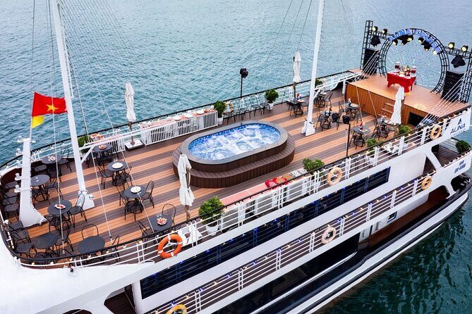 Halong and Bai Tu Long Luxury Day Escape - Lunch buffet and the sunset party: when the small things hit