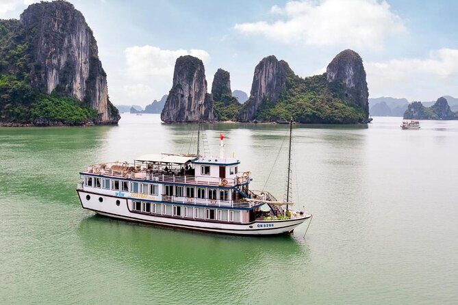 Halong Bay 2 Day Cruise Including Transfer from Hanoi - What you’re really buying on this Halong Bay cruise