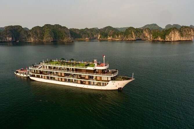 Halong Bay 2 Day Cruise Including Transfer from Hanoi - Kayaking: the activity that feels most “you made it happen”