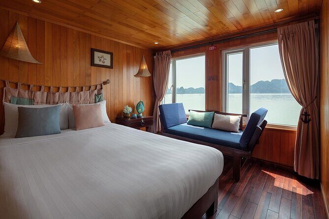 Halong Bay 2 Day Cruise Including Transfer from Hanoi - The Hanoi-to-Halong limousine transfer: the part you feel most