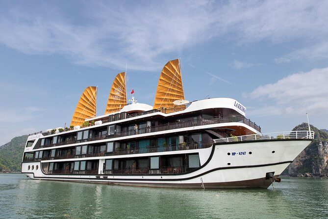 Halong Bay 2Days/1Night on 5 Star Cruise all included - La Regina Legend: what 5-star comfort looks like on this route