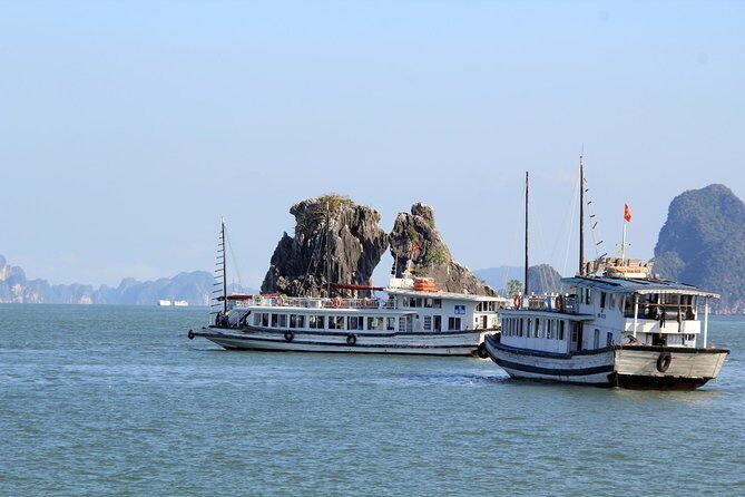 Halong Bay Cruise Day Trip: Visit Thien Cung Cave, Kayaking & Lunch - best price - Cruising Halong Bay: Pass the Icons Between Dinh Huong and Ba Hang