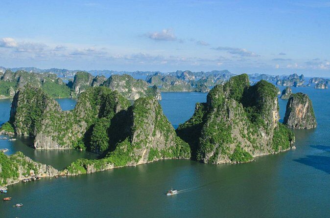 Halong Bay Cruise Luxury 1 Day Tour - Onboard lunch and afternoon tea: where the day becomes comfortable