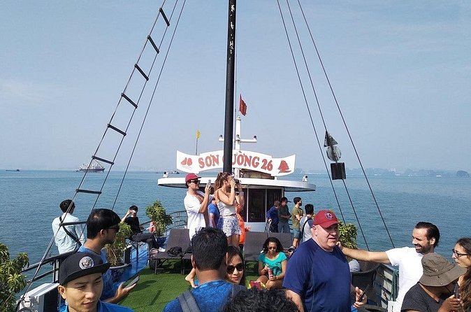 Halong Bay Cruise Tour from Hanoi with Kayak Adventure - Kayaking or bamboo boat at Ba Hang: pick your comfort level