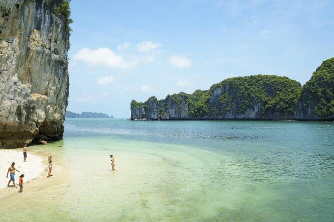 Halong Bay Cruise With 4 Star for 2days/ 1night all included - Cristina Cruise 4-star details that matter on Halong Bay