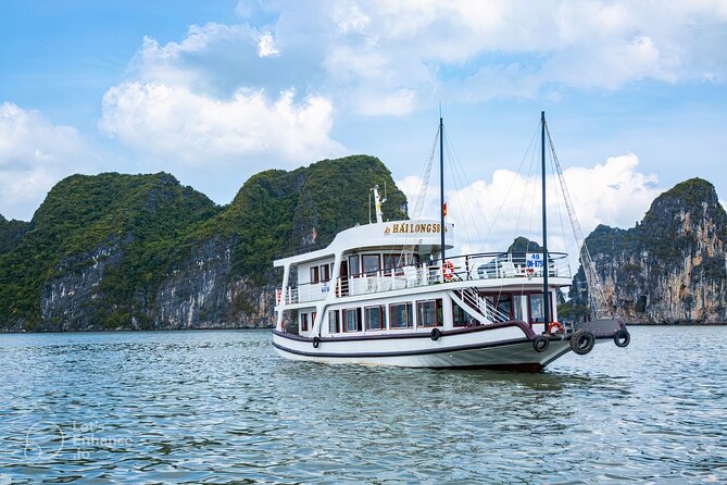 HaLong Bay Day Cruise with Kayaking, Swimming, Hiking and Lunch - Sundeck and restaurant space: where your downtime really happens