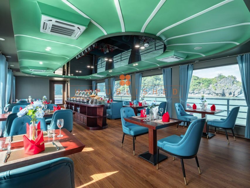 Halong Bay Delights: Deluxe Day Cruise with Kayaking & Lunch - Lunch Cruise in Halong Bay: Seafood, Landmarks, and a Full Stomach