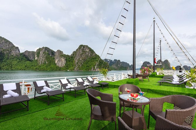 Halong bay deluxe cruise 2 days/ 1 night: kayaking, titop island, surprise cave - Kayaking in Halong Bay: How to Get the Best Paddling Moment