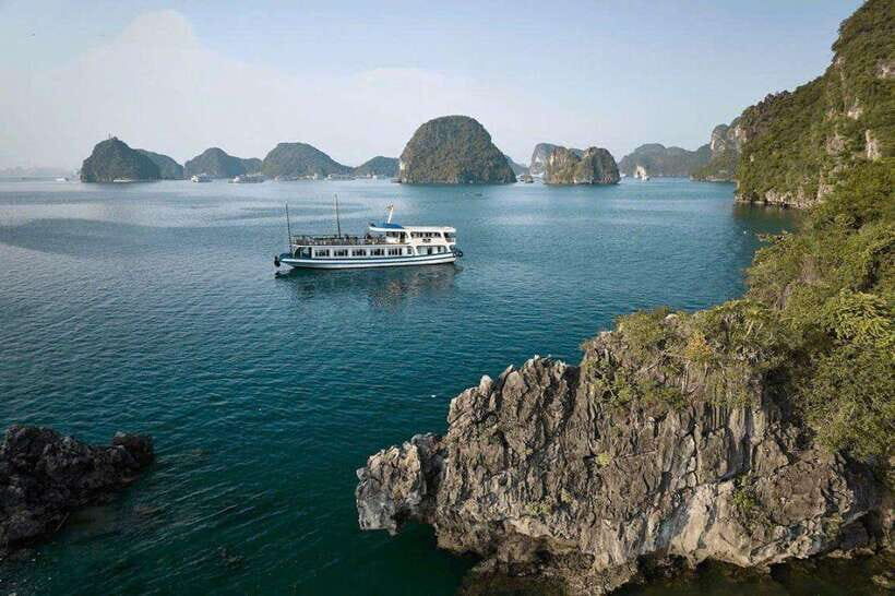 Halong Bay: Full-Day 4-Star Experience with Kayaking - Pearl farm workshop at Ha Long Bay: why it’s worth the stop