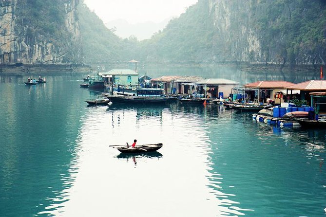 Halong Bay Full-Day - 5.5 Hours On-Boat With Cave And Kayaking - Hang Luon Cave: Kayaking vs Bamboo Boat in the Lagoon