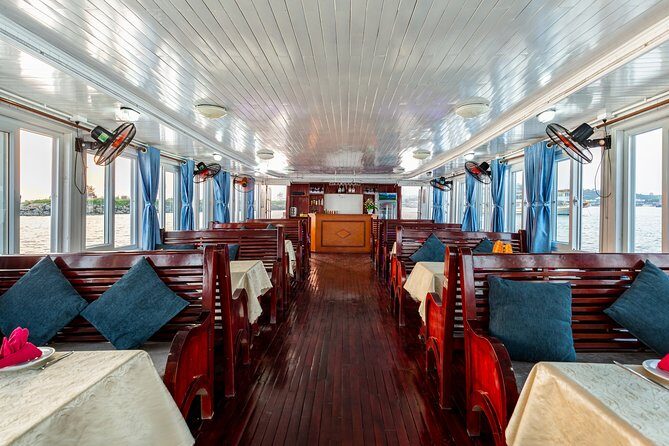 Halong bay full day trip: Visit Surprise cave, Titop island, kayaking & swimming - Luon Cave by kayak or bamboo boat: the tunnel moment