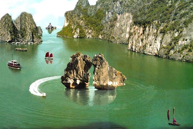 Halong Bay Full Day With Heaven Cave And Kayaking - Dragonfly Cruise and the Famous Islets You Actually See