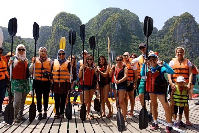 Halong Bay Islands and Caves: Full-Day Tour from Hanoi - Kayaking in Halong Bay: the 40-minute payoff