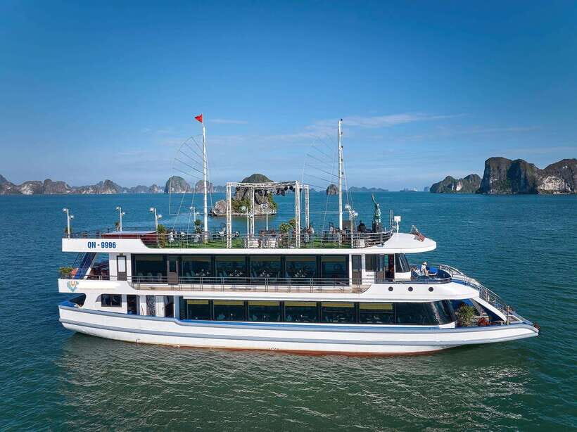 Halong Bay Luxury Cruise: Kayak&Swim,Cave, Party BEST SELLER - Luxury cruise comfort: Jacuzzi, towel, and a less-stress kind of day