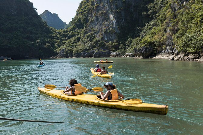 Halong Bay Luxury Day Trip (8Hours) - 15:30 Spring-Roll Cooking Demonstration: Not a Photo Op, an Actual Skill