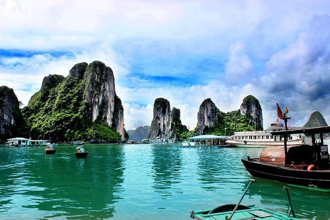 Halong day tour 4 hours Cruise from Hanoi city - Hotel Lobby Pickup and the Hanoi-to-Halong Timing