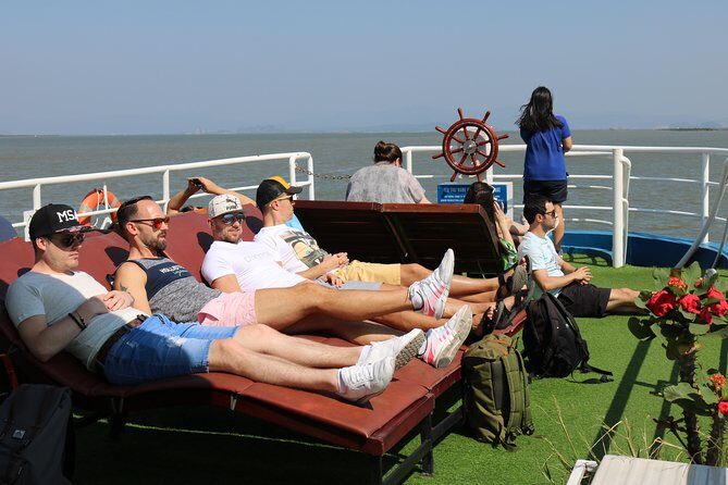 Halong Day Tour: Islands, Cave, Kayak. Lunch. Transfers - Seafood Lunch on Board: Included, Filling, and Not the Time to Hunt for Drinks