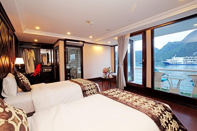 Halong - LanHa Bay with 3.5star La Pinta Cruise 3days/2nights - Day 3: Dark & Bright Cave by Rowboat, Plus a Spring Roll Class That Actually Teaches