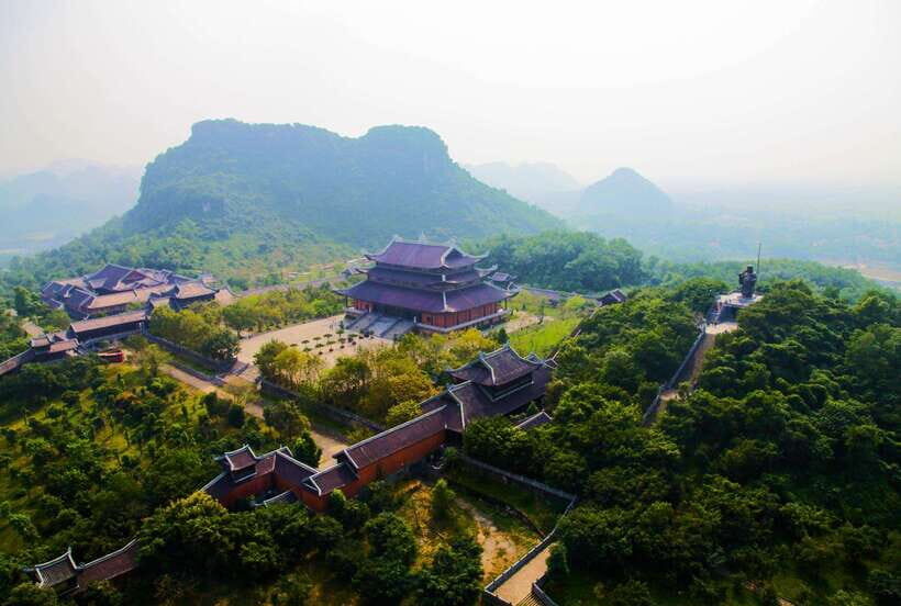 Hanoi: 2-Day Ha Long Bay Cruise, Tam Coc, Mua Caves, Hoa Lu - Key moments that make this tour click