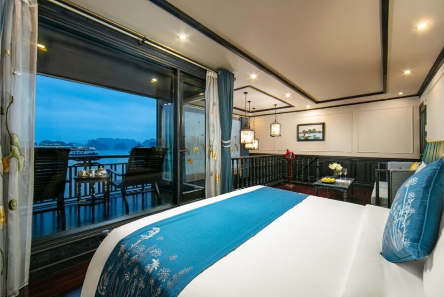 Hanoi: 2-Day Halong & Lan Ha Bay 5-Star Cruise with Balcony - Food on Board: Seafood-Forward, Vegetarian Options, Room Service