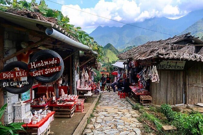 Hanoi- 2 Days Sapa moutain trekking with Local Guide and Homestay - The coach from Hanoi to Sapa: comfortable, but plan your timing