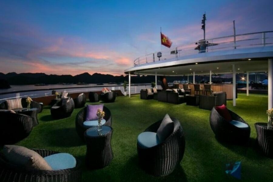 Hanoi: 3-Day Ha Long/Lan Ha Bay Cruise with Private Balcony - Day 3 Dark Cave & Bright Cave: bamboo boats and the lagoon moment back to Hanoi