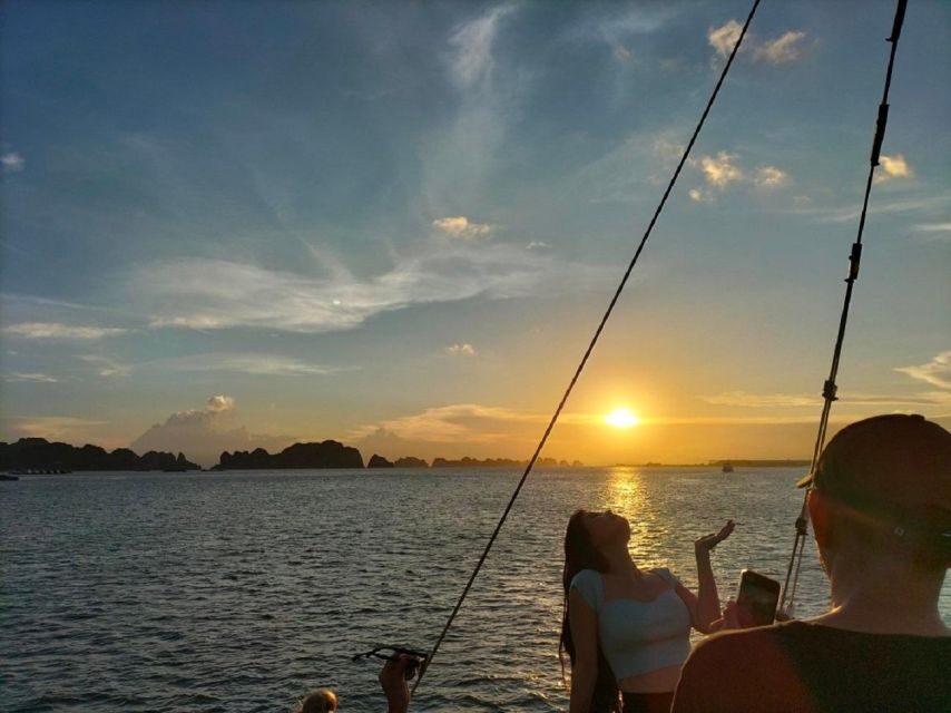Hanoi: 3-Day Ninh Binh, Ha Long, & Lan Ha Bay 5-Star Cruise - Day 1 in Ninh Binh: Bai Dinh, Trang An boat ride, and the Mua Cave climb