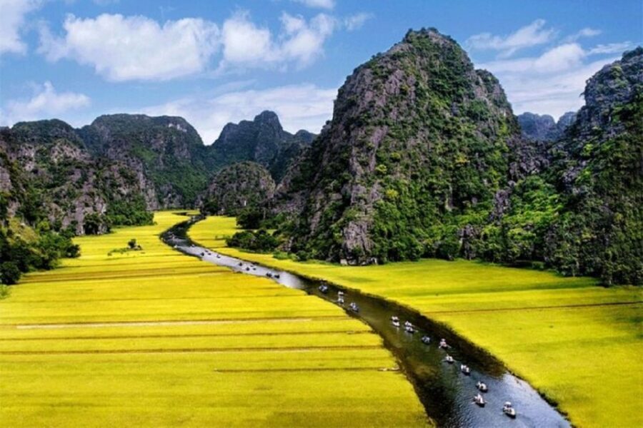 Hanoi: 3-Day Ninh Binh to Bai Tu Long Bay Tour and Cruise - Bai Tu Long Bay cruise: Vung Vieng by kayak and the floating-life contrast