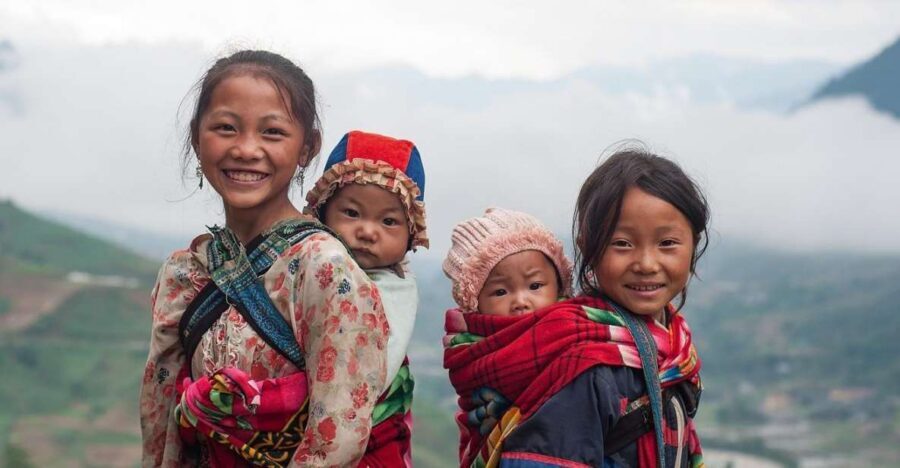 Hanoi: 3-Day Sapa Trek with Homestay - Day 2: Y Linh Ho terraces, Lao Chai village time, and sleeping with the Giay/locals