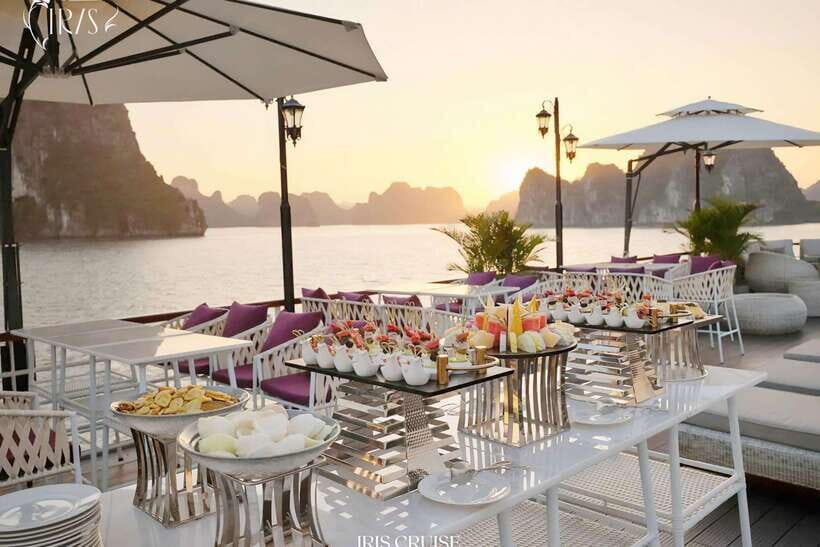 Hanoi: 5-Star Halong Bay Cruise with Lunch, Jacuzzi & Party - Luon Cave: kayak or bamboo boat through the lagoon