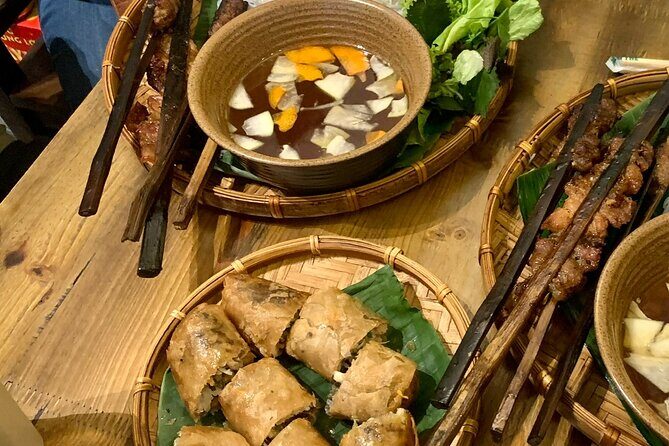 Hanoi After Dark Vespa Tour (4 hours): Street Food & Night Vibes - Hoan Kiem at night: where the guide helps you get oriented