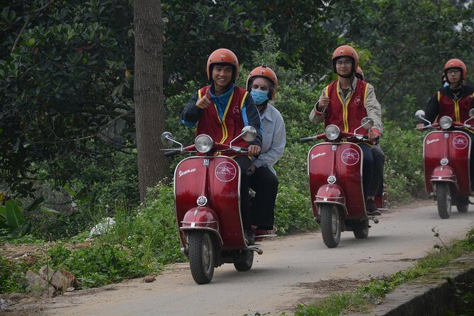 Hanoi Back Street Vespa Tours: Full Day Vespa Tours - Truc Bach Lake lunch: eating like a local (not a food court)
