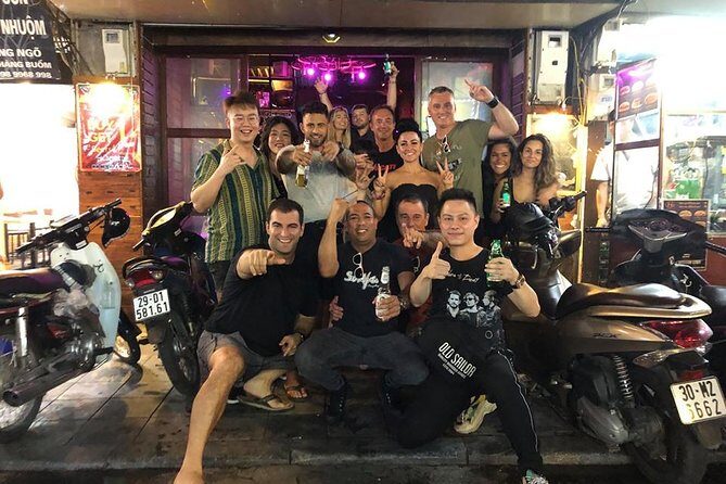 Hanoi Bar-Pub Experience Nightlife With Local Expert - The inclusions that really change the math: unlimited beer, snacks, welcome drinks