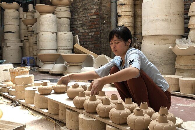 Hanoi: Bat Trang Pottery class & Train Street Private Tour - Guide Style: What Leon Is Especially Good At