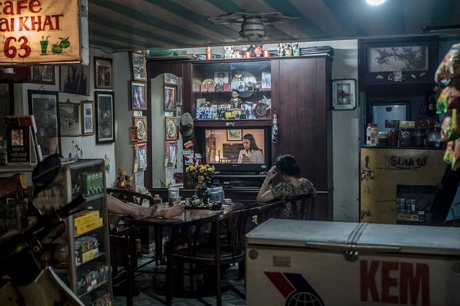 Hanoi by Night Photo Tour - Your Pro Photographer Guide and the Small-Group Advantage