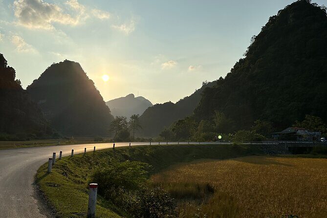 Hanoi - Cao Bang city - Ban Gioc Warterfall 2days/2nights ED7 - Cao Bang City First Night: Check-In and Reset