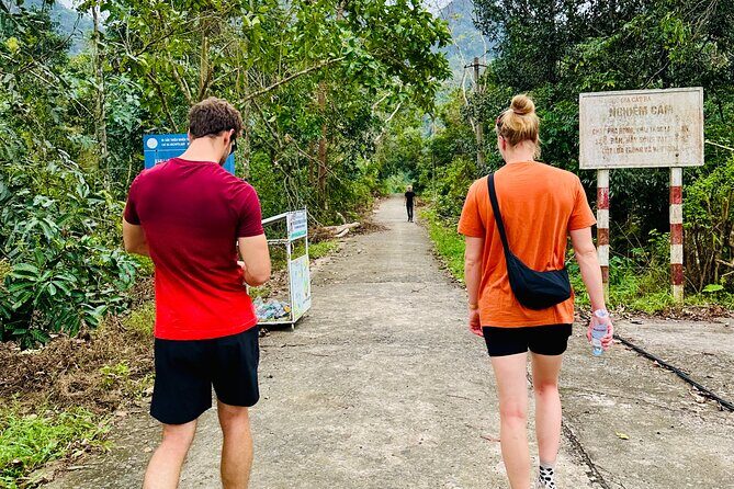 Hanoi/Cat Ba: Full day CatBa National Park - LanHa Bay Adventure - Lan Ha Bay by kayak: quiet water after the jungle