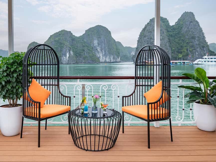 Hanoi/Cat Ba: Lan Ha Bay Day Cruise with Dark & Bright Caves - Cai Beo ancient fishing village: the context that makes the bay click
