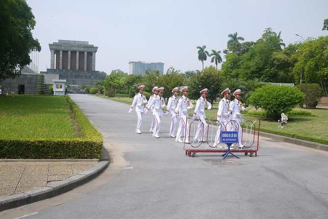 Hanoi city full-Day tour with Vietnamese Lunch - Getting picked up and staying on schedule