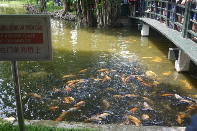 Hanoi city full-Day tour with Vietnamese Lunch - Stop 1: Tran Quoc Pagoda by West Lake