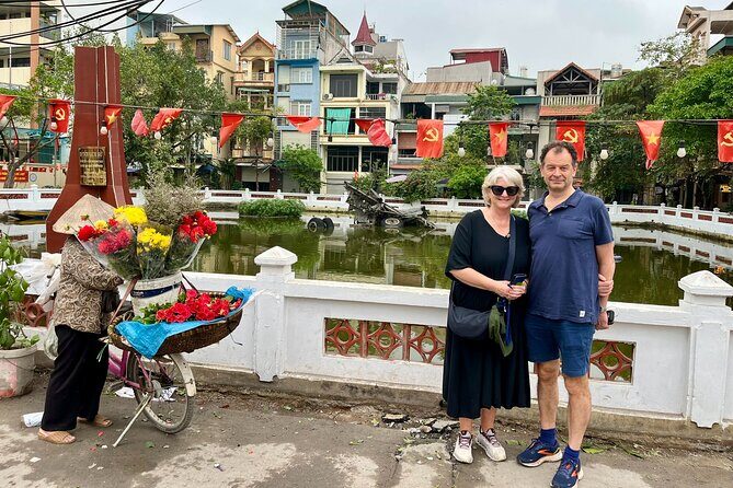 Hanoi City Jeep Tour Half-day: Food, Culture & Fun (4 hours) - Ho Chi Minh Mausoleum and Long Bien Bridge: Two Ways to See Vietnam’s Story