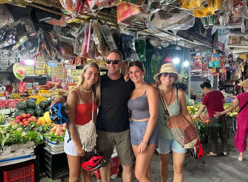 Hanoi City tour - Old Quarter time: shopping and wandering in your free moments