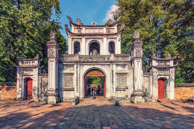 Hanoi city tour - Hoa Lo Prison at 14h45: French-Era History You Can’t Ignore