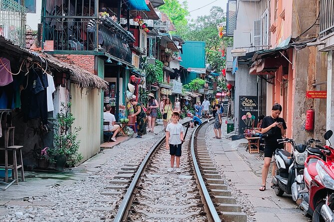 Hanoi city tour and drinking beside railway- group tour - Train Street and a Beer on the Tracks: The Main Event (With a Big Asterisk)