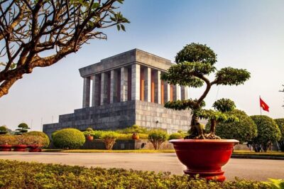 Hanoi City Tour by Private Vintage Jeep - Ho Chi Minh Complex: Ba Dinh Square, Palace, Mausoleum, One Pillar Pagoda