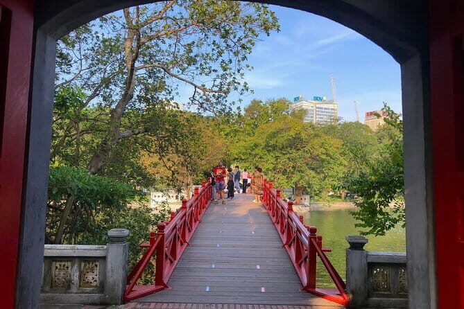 Hanoi City Tour: Private Half Day - Highlights and Train Street - Tran Quoc Pagoda on West Lake: A Slow Start That Helps