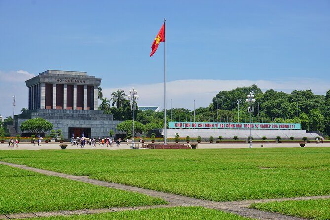 Hanoi City Tour with Lunch and Vegetarian Option - The day starts in the Old Quarter (and why that’s a smart move)