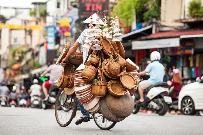 Hanoi City Tour with Lunch and Vegetarian Option - One Pillar Pagoda: short time, iconic silhouette