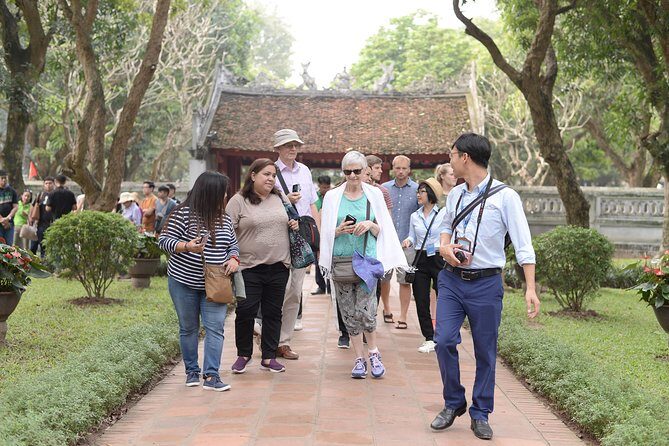 Hanoi city tour with water puppet show- small group tour - Hoa Lo Prison: a heavy site that needs a guide’s framing