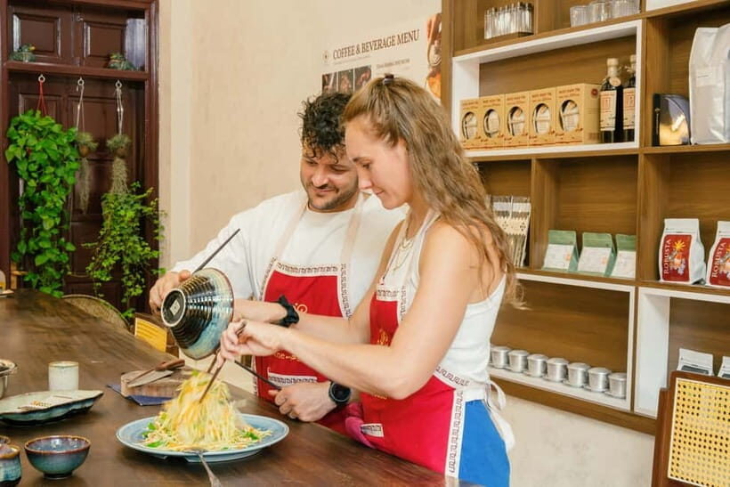 Hanoi Cooking Class: Market Tour, Free Recipe & Beverages - From Hanoi wet market to your cutting board